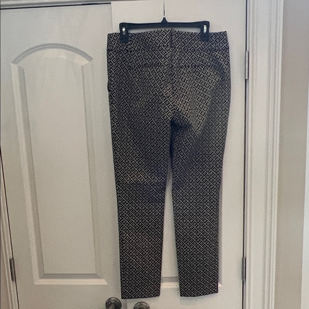 LOFT Marisa Skinny Black and Tan Print Ankle Pants Sz 4 Casual Business Casual - Picture 2 of 11